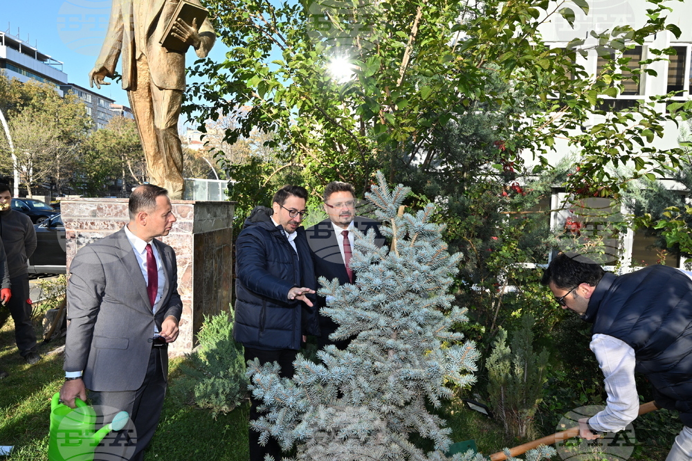 Турция - Национален ден за засаждане на дърво - Кирил Вълчев - Сердар Карагьоз