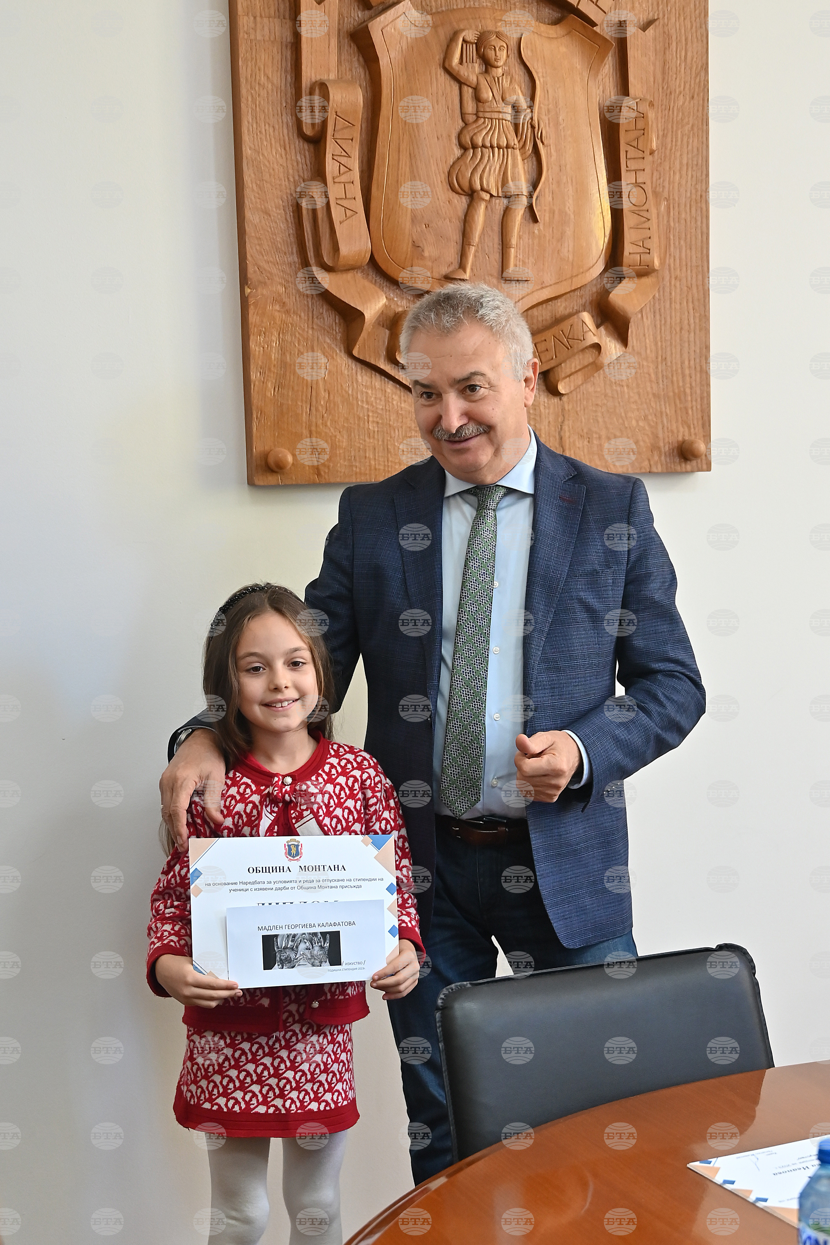 Монтана - талантливи деца - стипендии