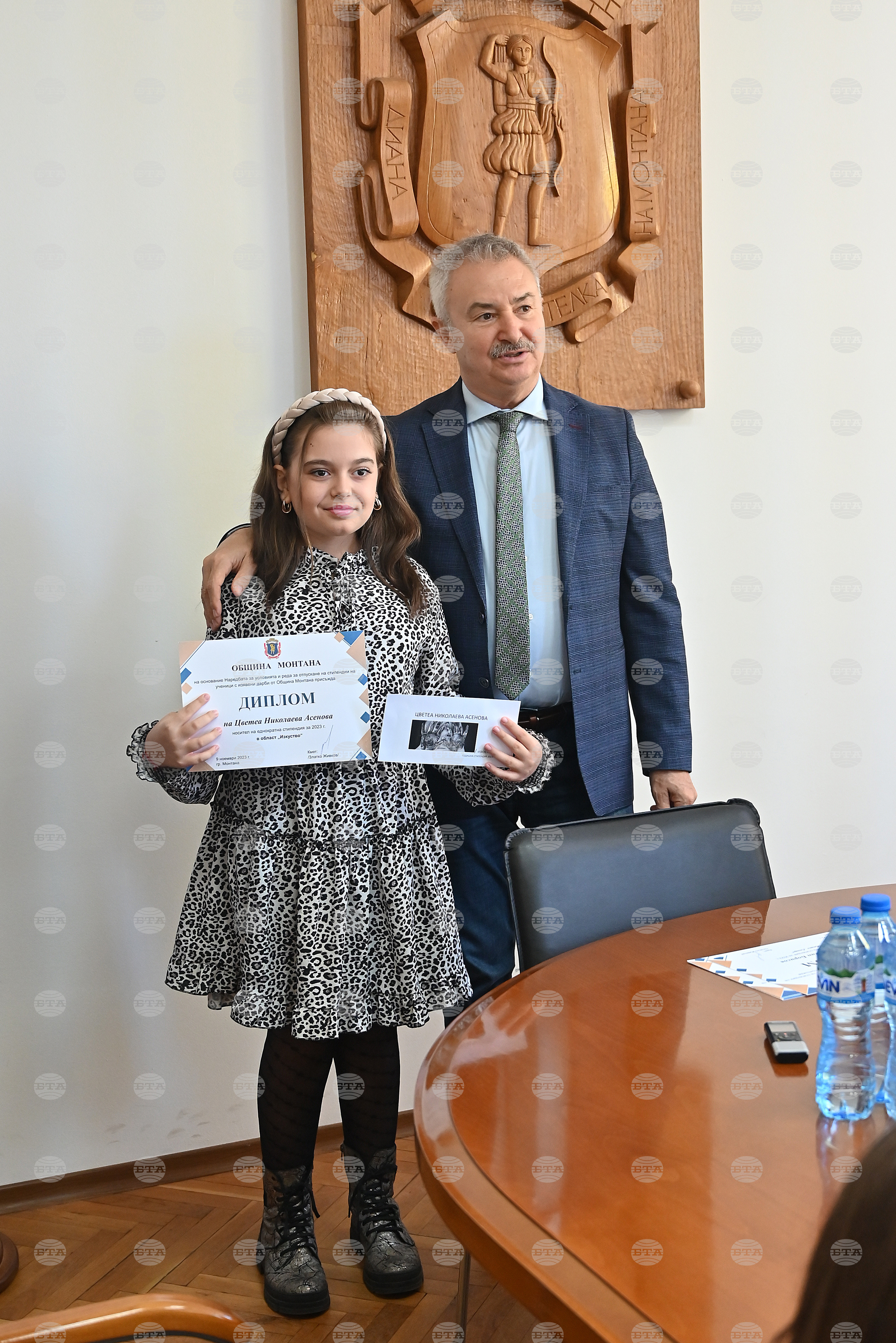 Монтана - талантливи деца - стипендии