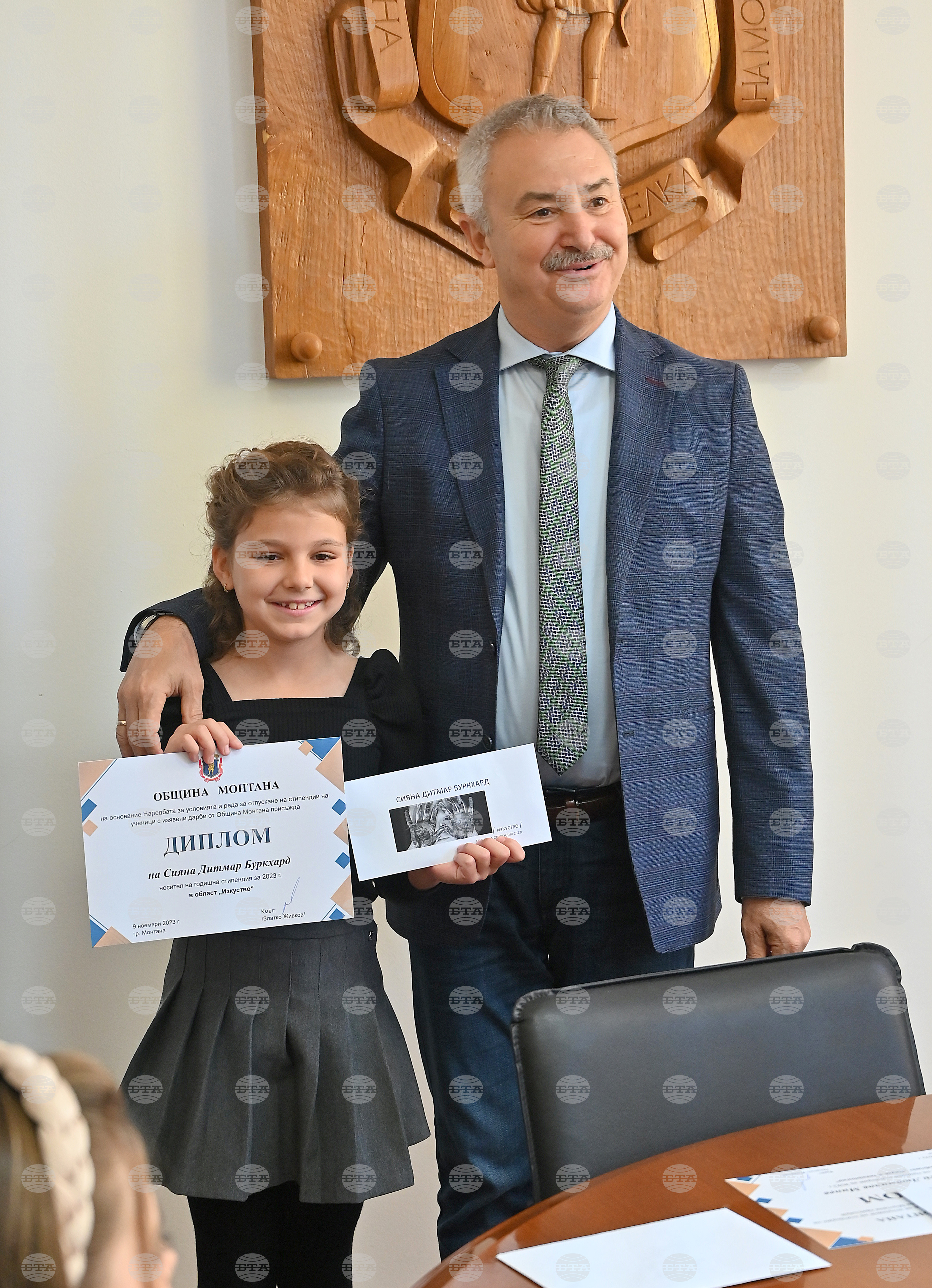 Монтана - талантливи деца - стипендии