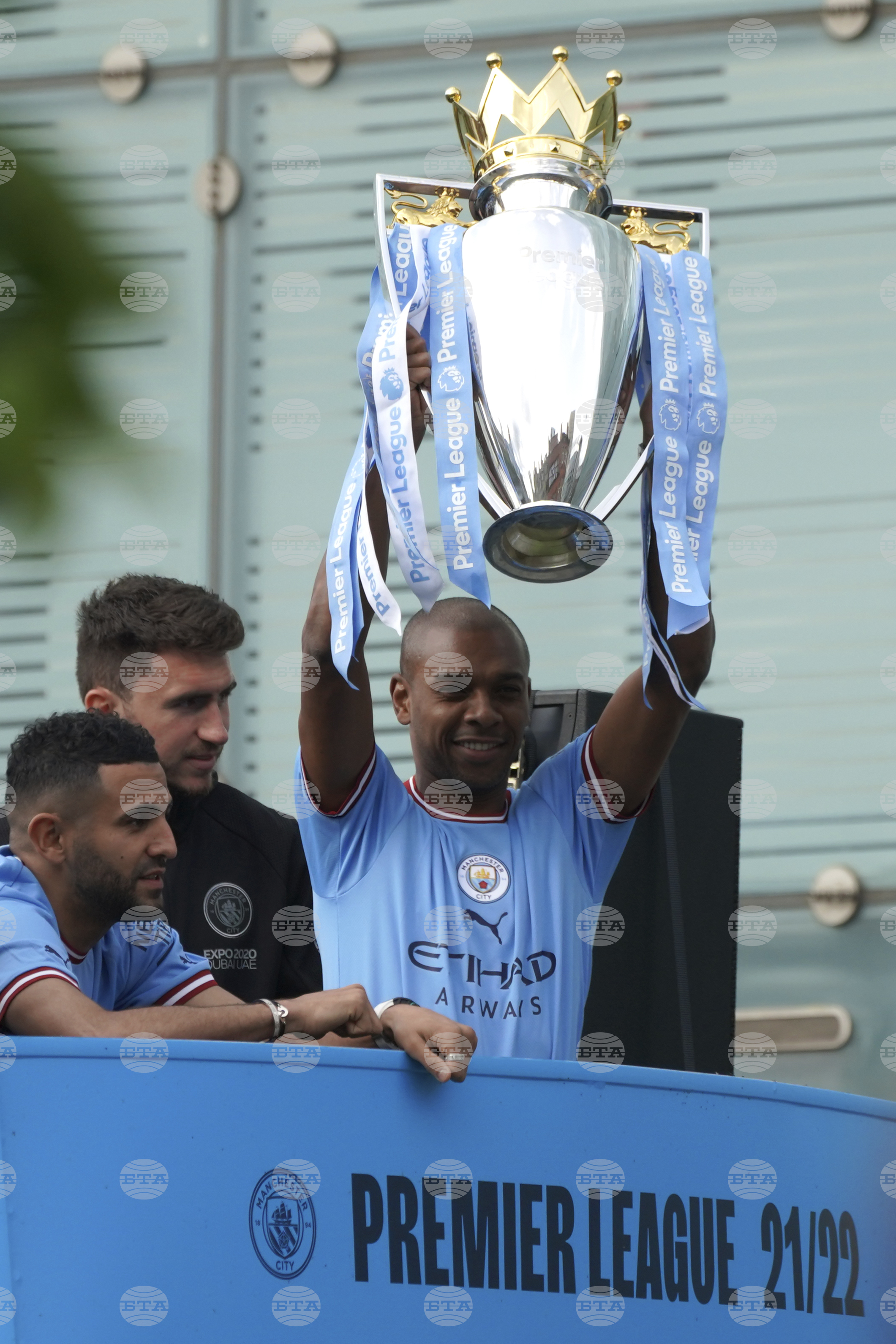 Nekdanji brazilski reprezentant Fernandinho končal kariero