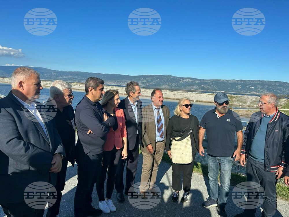 Agriculture Minister Discusses Impact of Climate Change During Visit to Greece