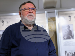 НАТФИЗ "Кръстьо Сарафов" - фотографии на Апостол Карамитев