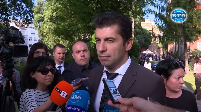 Не трябва да допускаме провокации да задават дневния ред на отношенията ни със Северна Македония, каза Кирил Петков