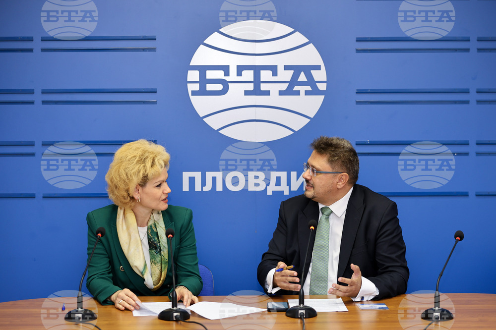 Национален пресклуб на БТА-Пловдив - БТА - ВУАРР - договор - подписване