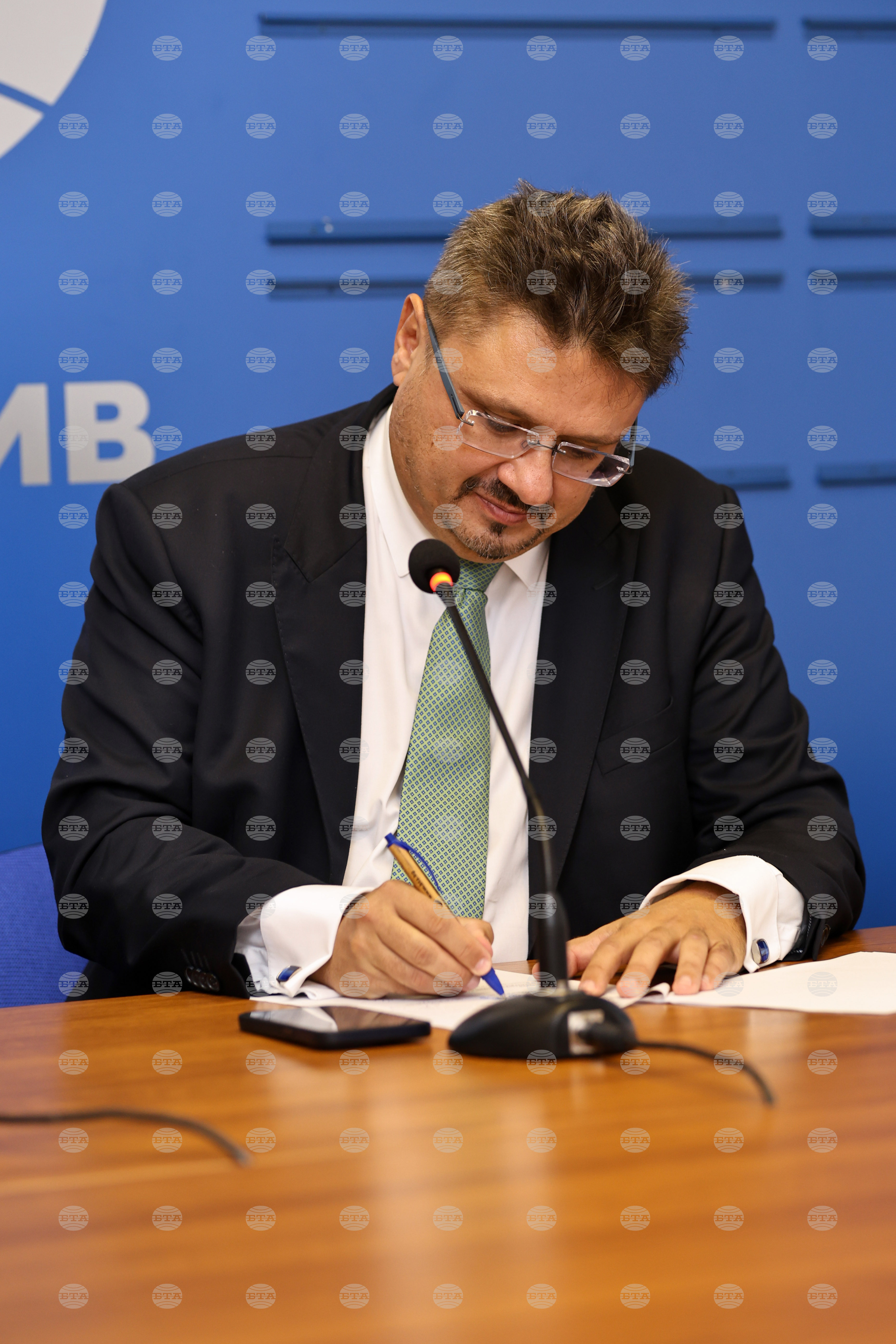 Национален пресклуб на БТА-Пловдив - БТА - ВУАРР - договор - подписване
