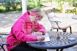 Бургас - „С перо и лист хартия край казана за ракия" - демонстрация