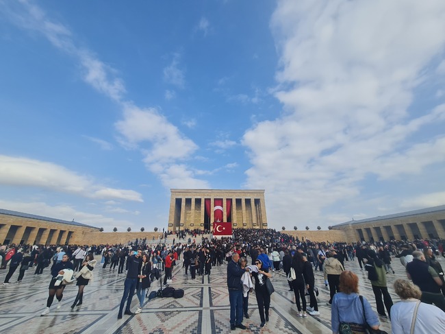 Турция днес отдава почит на Ататюрк по повод 85-ата годишнина от кончината му
