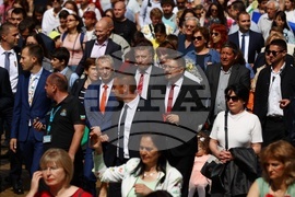 24 май - шествие