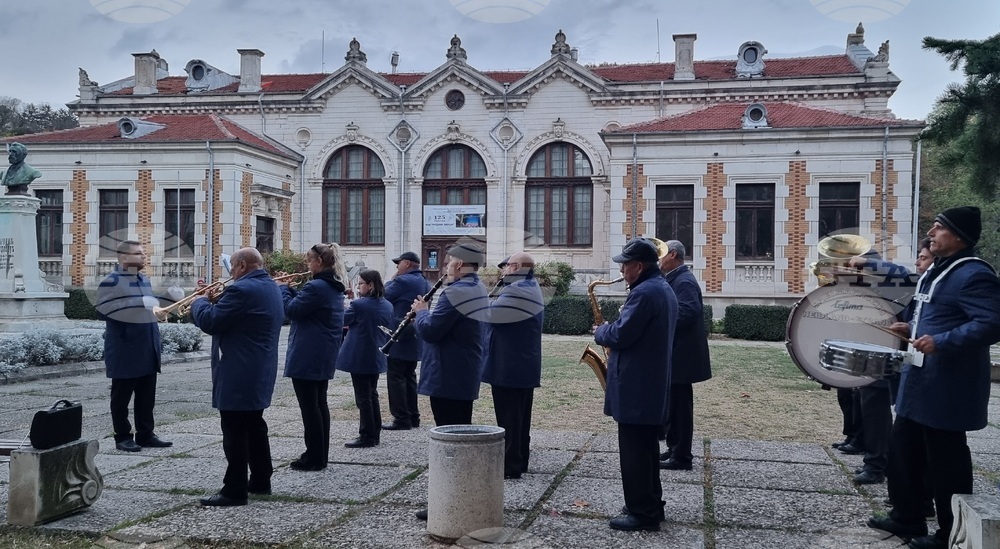 Шумен - Добри Войников - годишнина - факелно шествие
