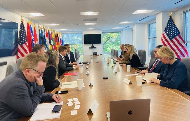 Министър Стойчева представи възможностите за инвестиции в България пред американски компании във Вашингтон 