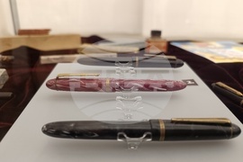 Румъния - изложба - писалки