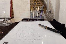 Румъния - изложба - писалки