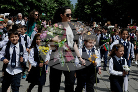 Бургас - 24 май - празнично шествие