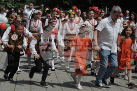 Бургас - 24 май - празнично шествие