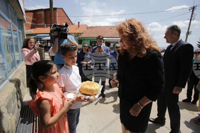 Сърбия - Илияна Йотова - посещение