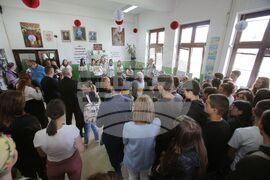 Сърбия - Илияна Йотова - 24 май - училище