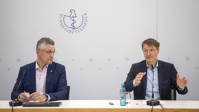 Германските здравни власти препоръчаха 3-седмична карантина за заразените с маймунска шарка и контактните им лица