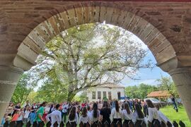 Сърбия - Илияна Йотова - 24 май - църква