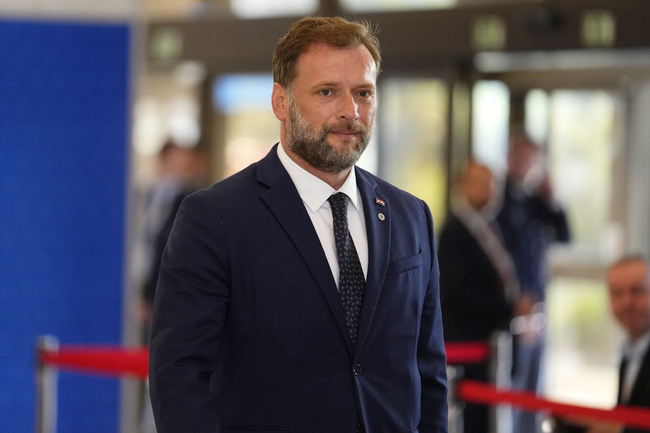 Хърватският министър на отбраната бе отстранен от длъжност, след като предизвика катастрофа с един загинал