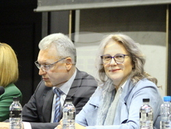 Снимка: „ЛЕВИЦАТА!“