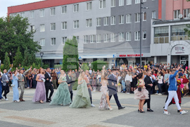 Търговище - дефиле - абитуриенти