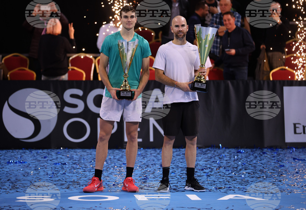 Тенис - Sofia Open 2023 - финал - церемония - награждаване