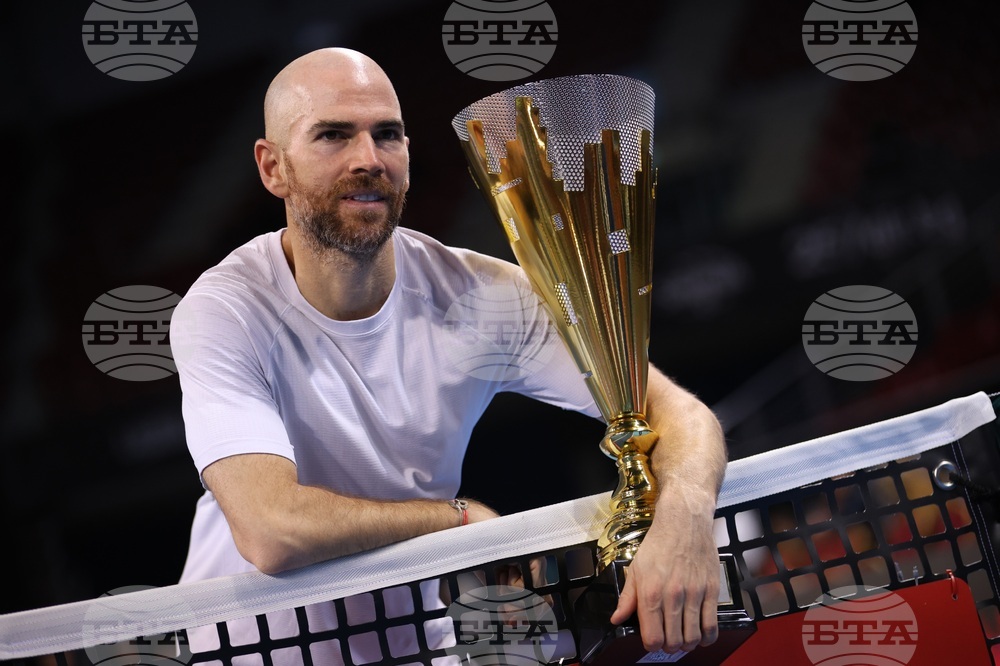 Тенис - Sofia Open 2023 - финал - Адриан Манарино - церемония - награждаване