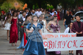 Исперих - абитуриенти - празник