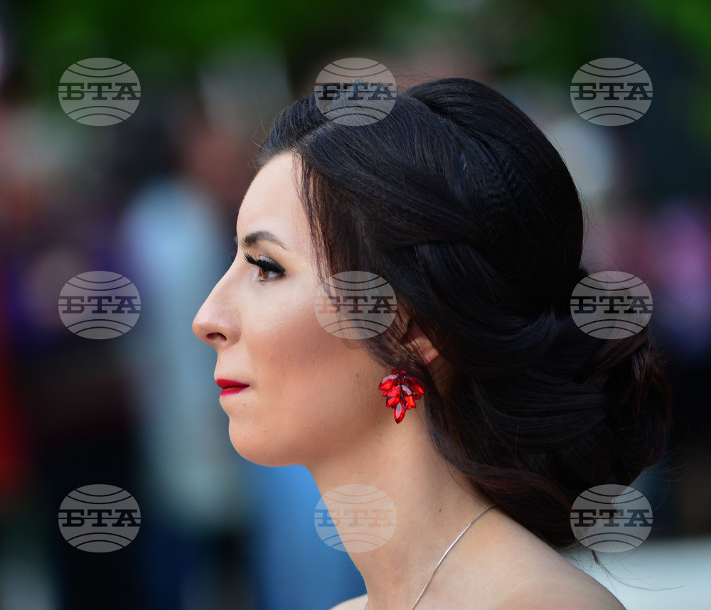 Исперих - абитуриенти - празник