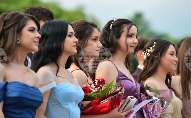  Исперих - абитуриенти - празник