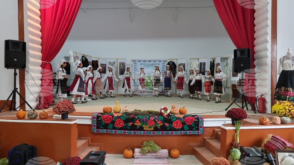 Румъния - село Извоареле - кулинарен фестивал