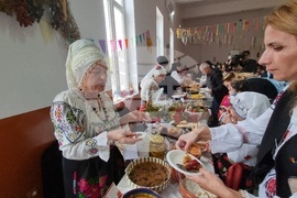 Румъния - село Извоареле - кулинарен фестивал