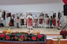 Румъния - село Извоареле - кулинарен фестивал