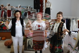 Румъния - село Извоареле - кулинарен фестивал