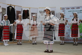 Румъния - село Извоареле - кулинарен фестивал