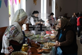 Румъния - село Извоареле - кулинарен фестивал