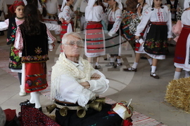 Румъния - село Извоареле - кулинарен фестивал