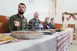 Румъния - село Извоареле - кулинарен фестивал