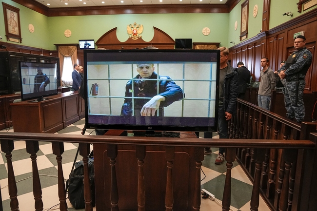 Западният печат продължава да коментира различни аспекти от реакциите по света след смъртта на руския опозиционер Алексей Навални