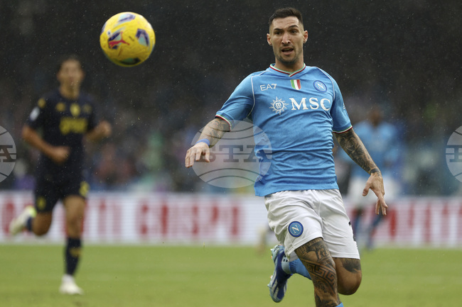 Кризата с контузените в Наполи се задълбочава