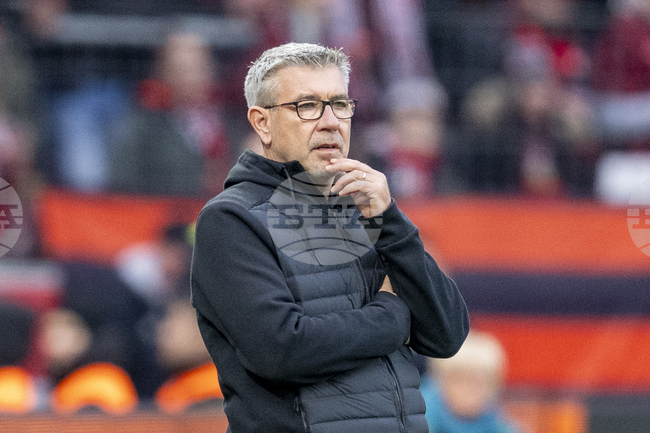 Урс Фишер поема Майнц