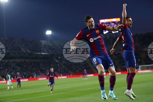 Барселона постигна съгласие с кметството на града да продължи да използва стадион "Монтжуик" до края на сезона