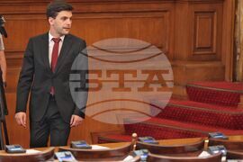 Парламент - Никола Минчев