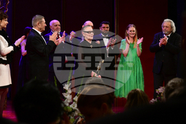 Аскеер - награди