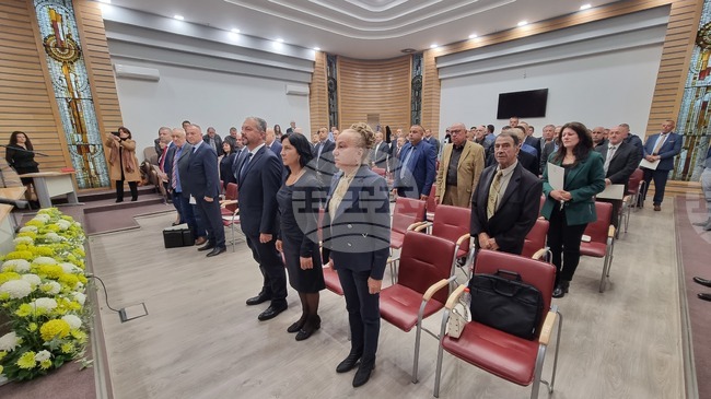 Определяне на минимални и максимални цени на таксиметров превоз за един километър пробег ще гласува Общински съвет – Севлиево