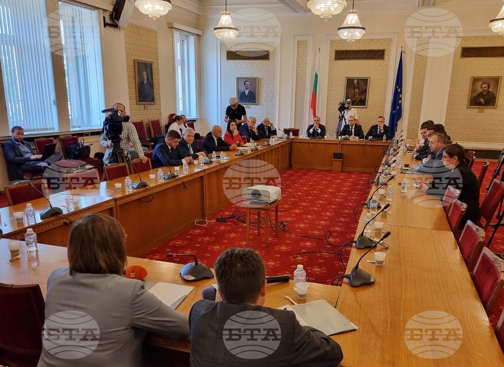 Парламент - Комисия по икономическа политика и иновации - заседание