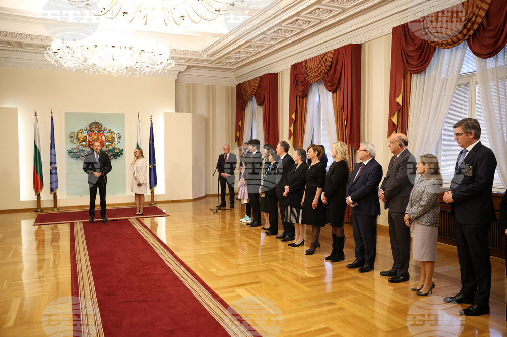 Румен Радев - Доника Ходжа - награждаване