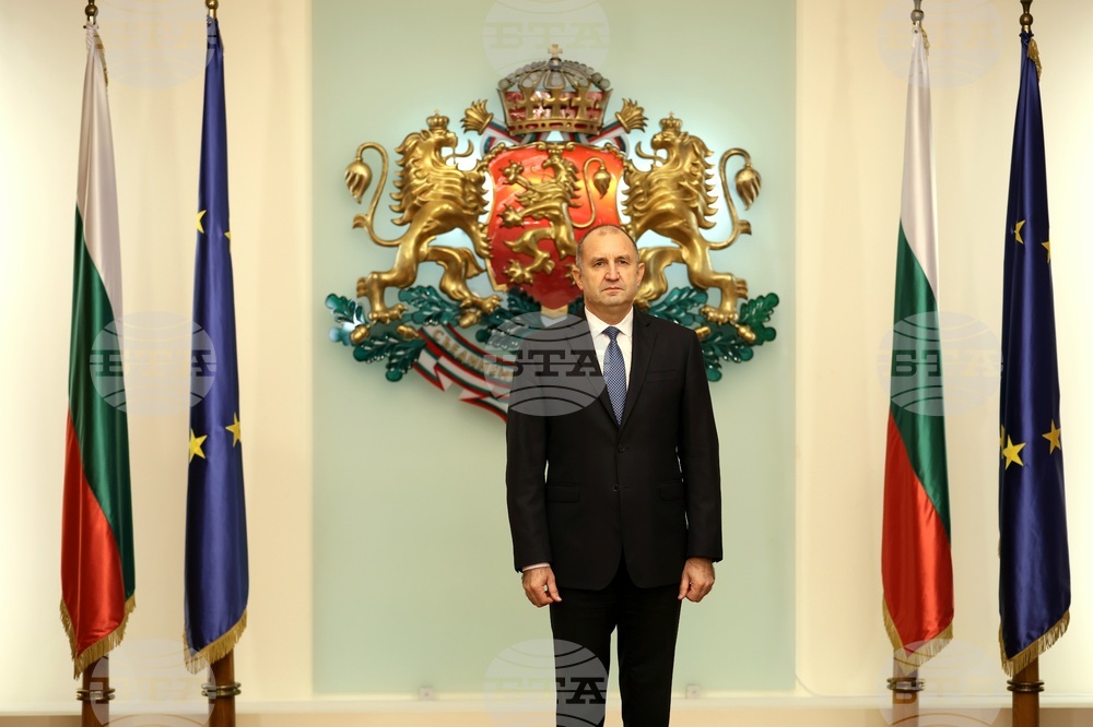 Румен Радев - Доника Ходжа - награждаване