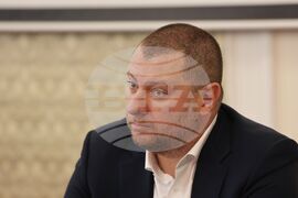 Парламент - Комисия по електронно управление и информационни технологии